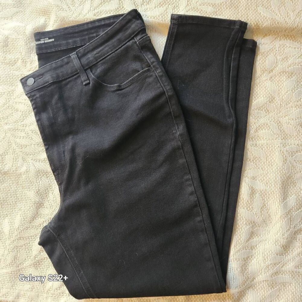 P2 Old Navy black high rise super skinny jeans